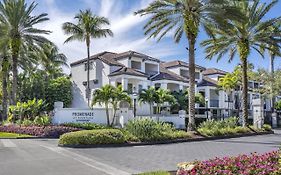 Modern Townhouse Apartments Near The Turnberry Golf Course, Aventura Mall, And Sunny Isles Beach